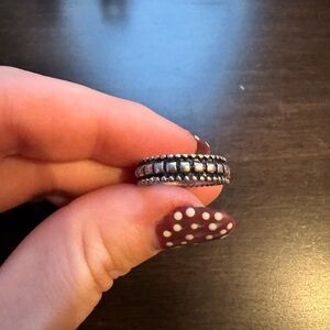 Elegant Silver Band Midi Ring